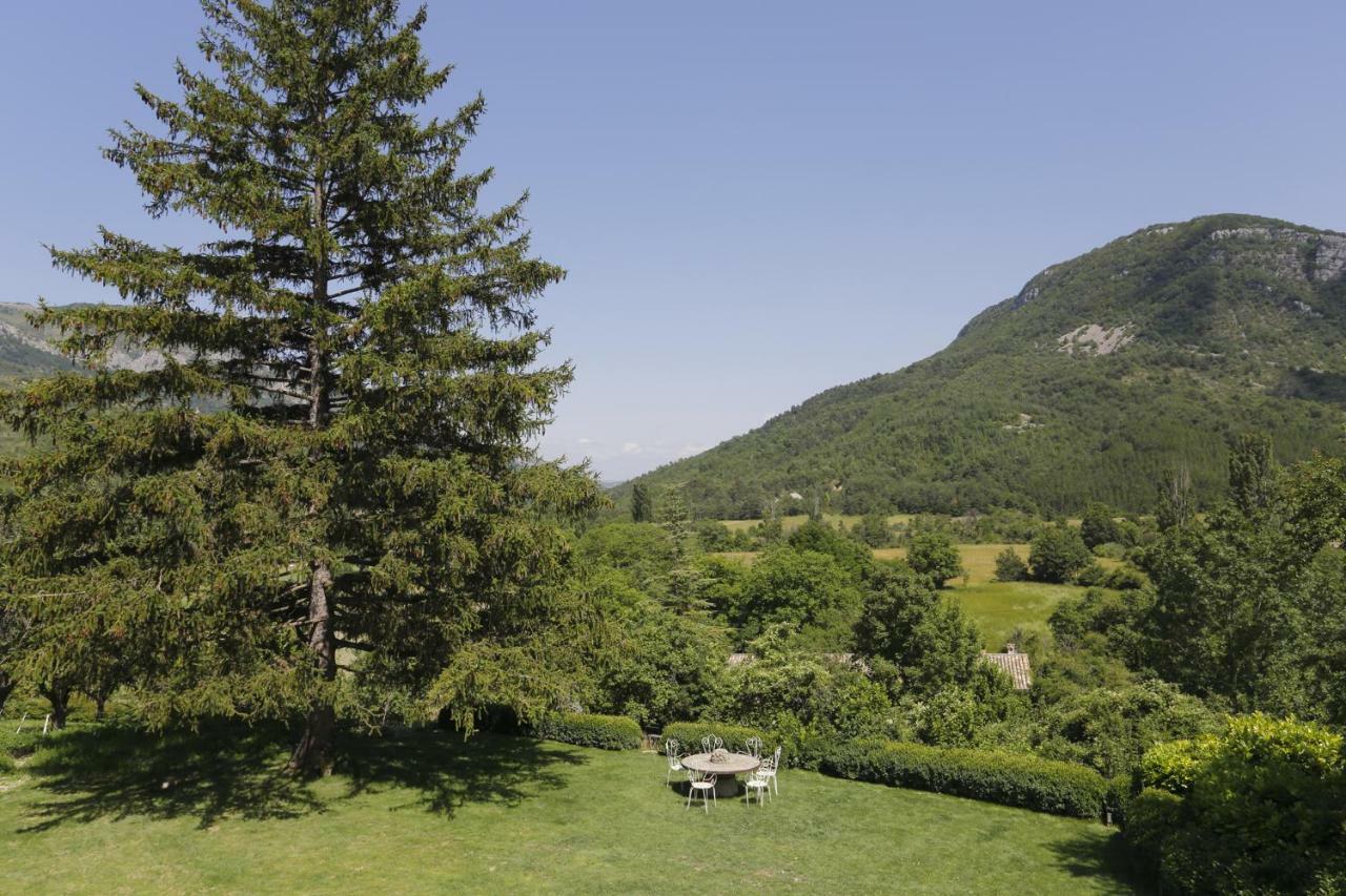 Chateau De Montfroc Bed and Breakfast Exterior foto